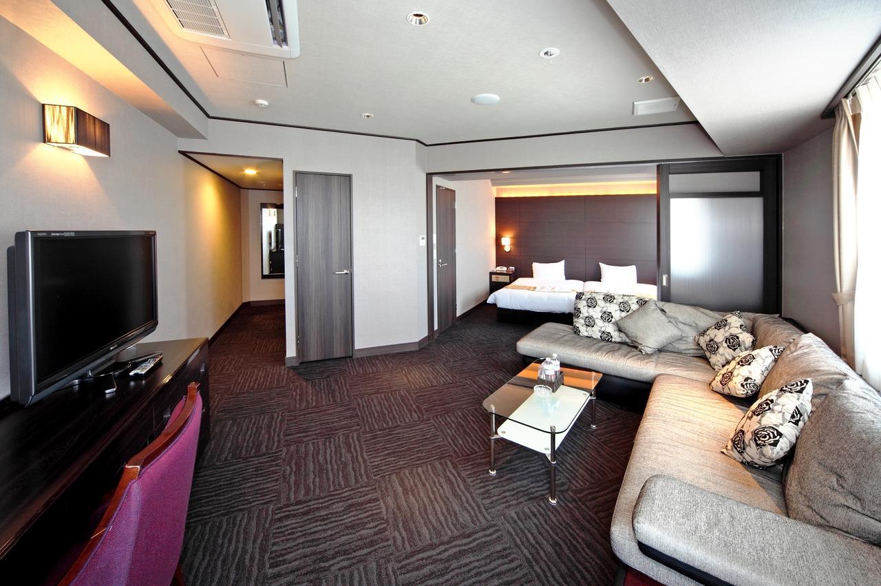 Hotel Sunplaza Osaka Sakai Annex Екстериор снимка
